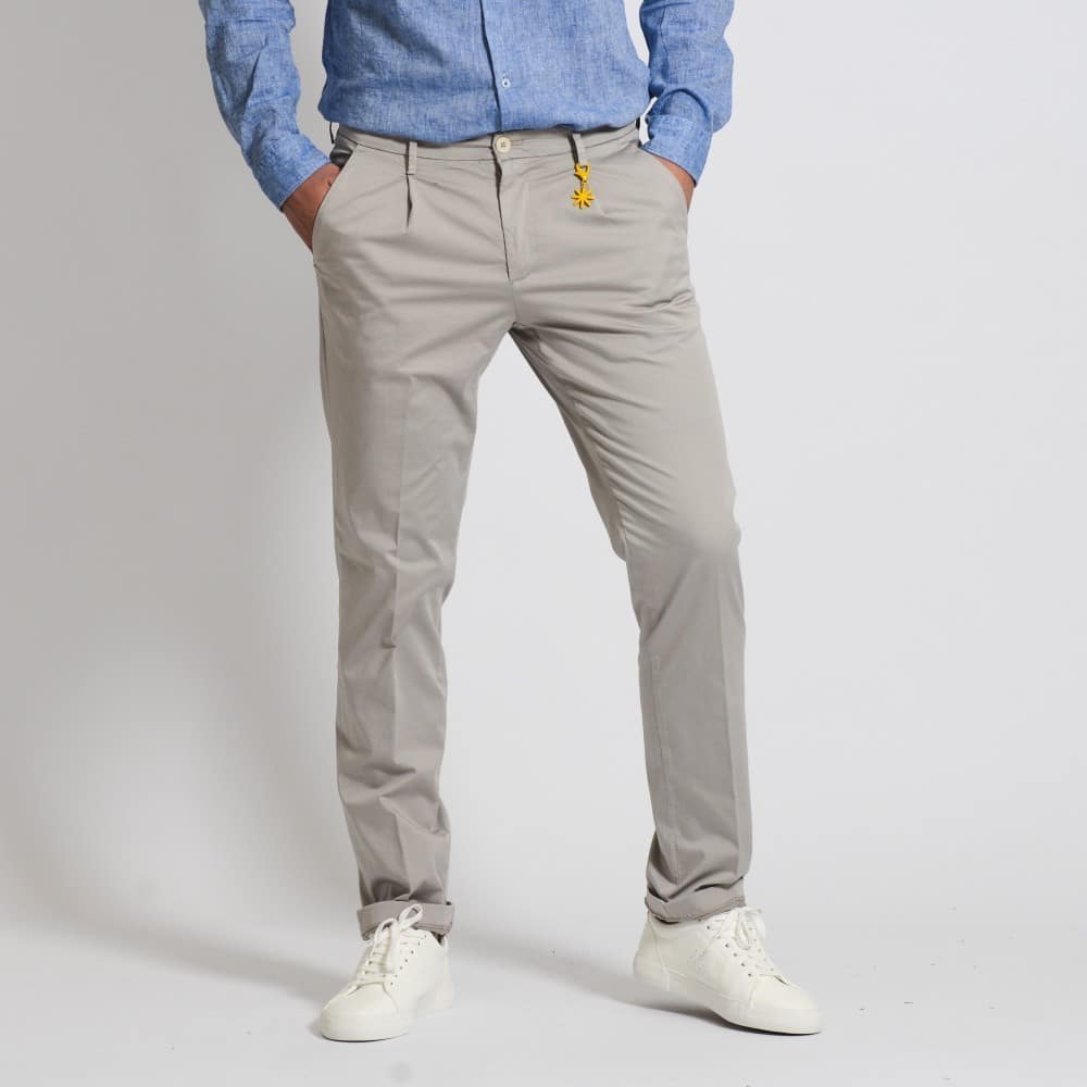 Pantaloni slim fit tasca a filo